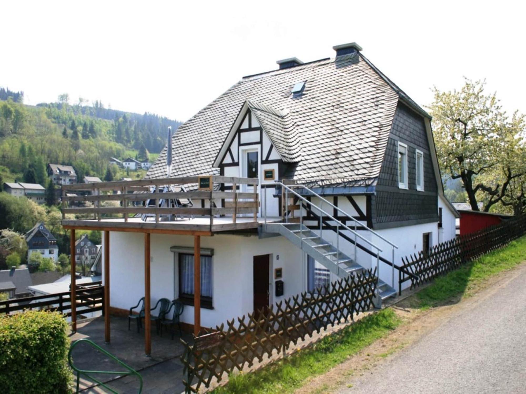 Cosy Apartment In Schwalefeld Near Willingen With Private Terrace Zewnętrze zdjęcie