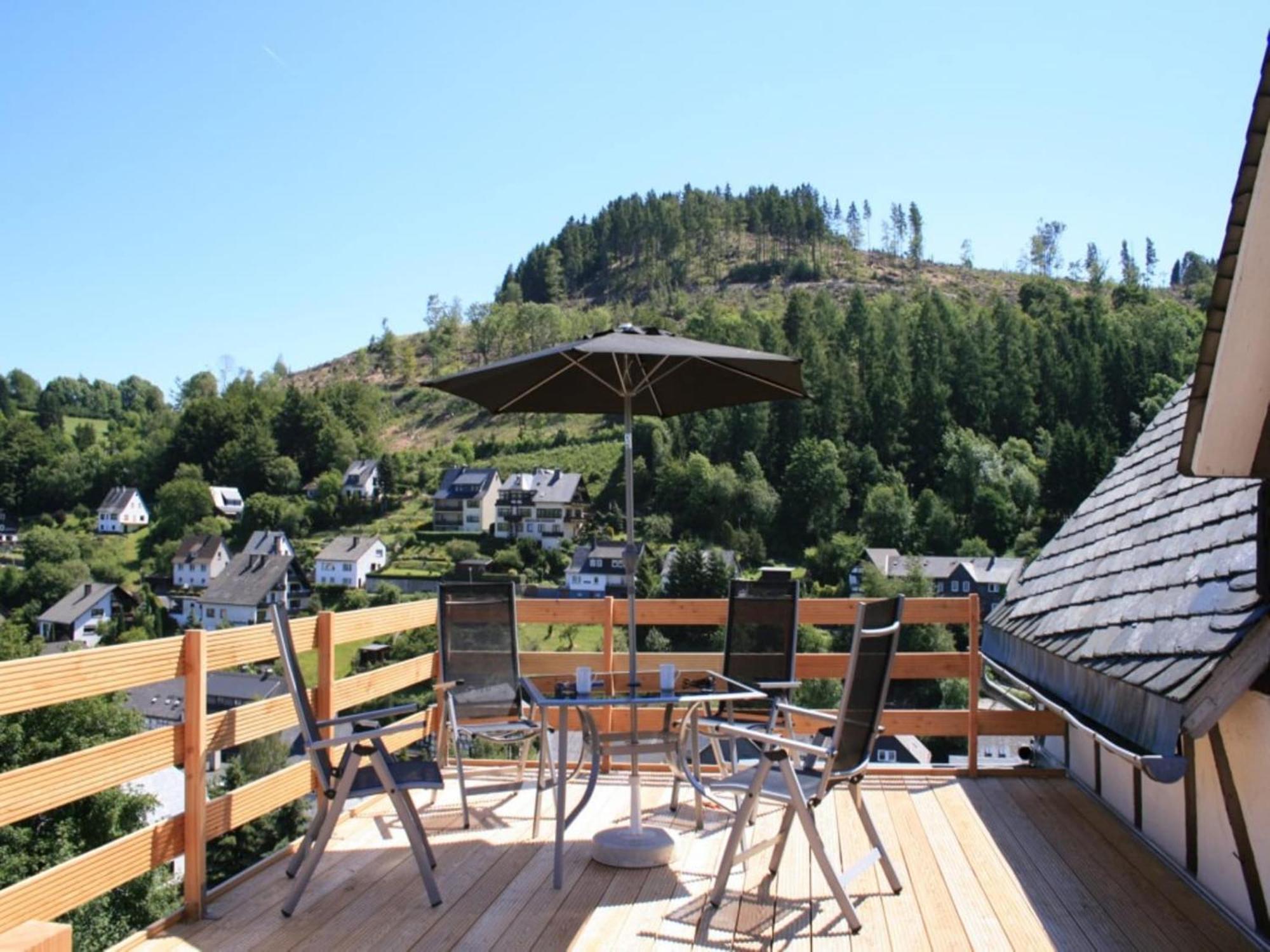 Cosy Apartment In Schwalefeld Near Willingen With Private Terrace Zewnętrze zdjęcie